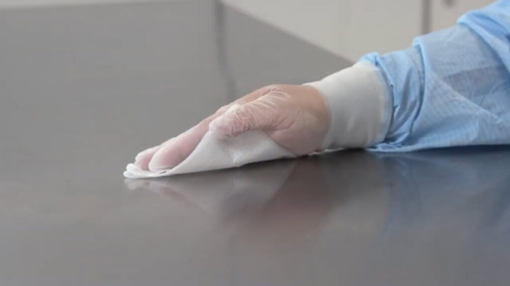 proper cleanroom wiping methods
