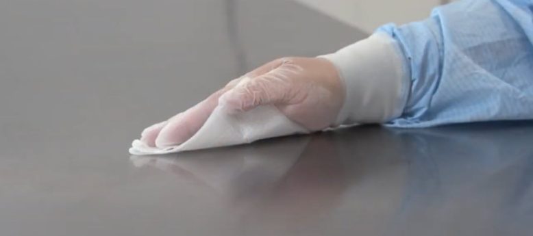 proper cleanroom wiping methods
