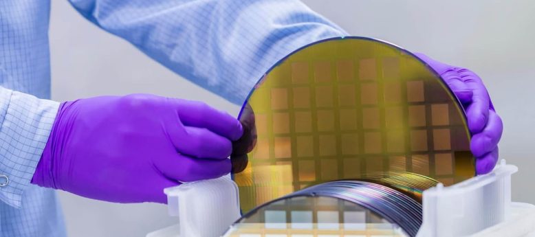 image representing semiconductor cleanroom supplies